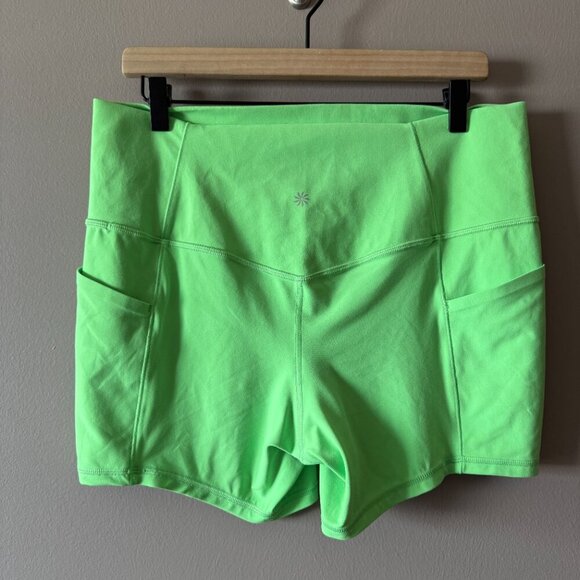 Women's XL Athleta Salutation Stash Pocket II 5" Short Neon Green - Picture 5 of 10